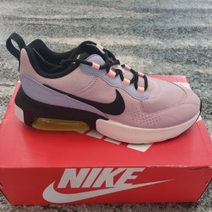 Nike Women's Air Max Verona Size 9.5